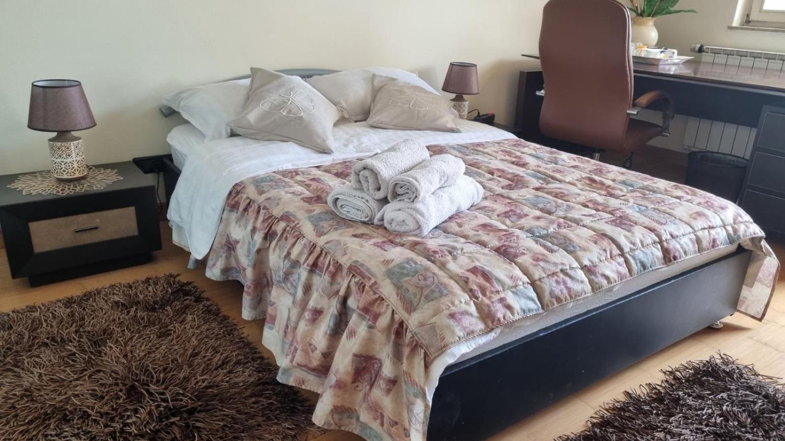 شقة Bolek Mansion بانيا لوكا المظهر الخارجي الصورة
